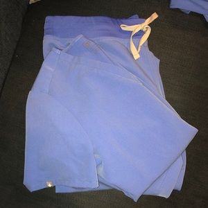 Ceil blue figs scrub set